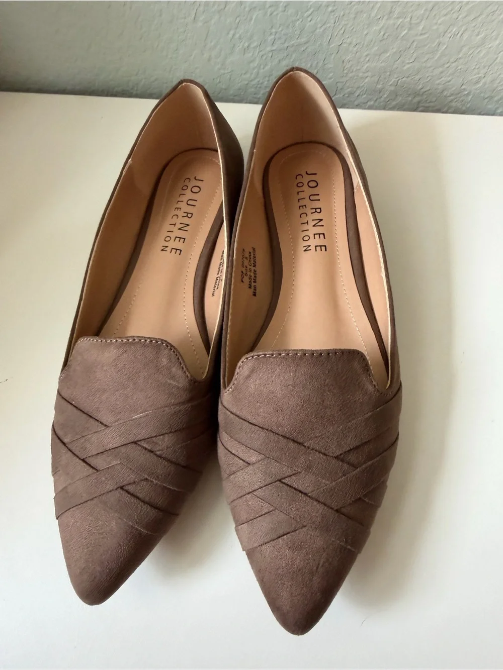 Journee Collection Mindee Taupe Size 8 Women’s- Good condition